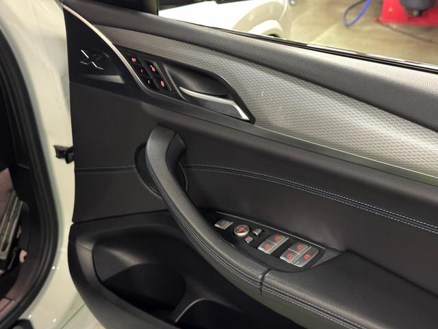 Ｘ３ ｘＤｒｉｖｅ　２０ｉ　Ｍスポーツ　１オーナー　アクティブクルーズコントロール　インテリジェントセーフティ　純正ナビ地デジ　全方位カメラ　ＬＥＤライト　前後コーナーセンサー　ハーフレザーシート　電動リアゲート　ＨＵＤ　６か月保証付き（60枚目）