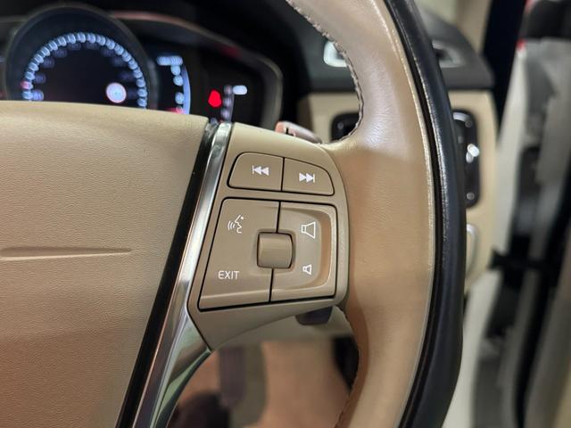 V70 T5 クラシック アダプティブクルーズコントロール ベージュレザーエアシート サンルーフ Harman/Kardon キセノンライト 電動リアゲート ナビTV バックカメラ 液晶メーター シートクーラー 6か月保証付き(17枚目)