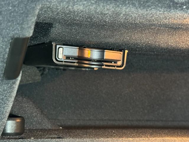 V70 T5 クラシック アダプティブクルーズコントロール ベージュレザーエアシート サンルーフ Harman/Kardon キセノンライト 電動リアゲート ナビTV バックカメラ 液晶メーター シートクーラー 6か月保証付き(49枚目)