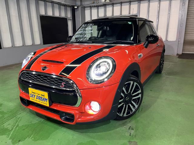 MINI クーパーSD アクティブクルーズコントロール ブラックレザーシート Harman/Kardon/ ドライビングモード LEDライト 前後センサー パドルシフト シートヒーター パーキングアシスト 6か月保証付き(6枚目)