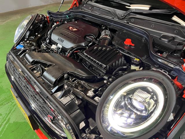 MINI クーパーSD アクティブクルーズコントロール ブラックレザーシート Harman/Kardon/ ドライビングモード LEDライト 前後センサー パドルシフト シートヒーター パーキングアシスト 6か月保証付き(17枚目)