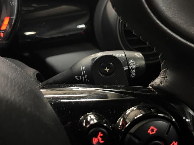 MINI クーパーSD アクティブクルーズコントロール ブラックレザーシート Harman/Kardon/ ドライビングモード LEDライト 前後センサー パドルシフト シートヒーター パーキングアシスト 6か月保証付き(23枚目)