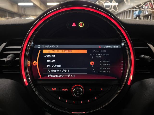 MINI クーパーSD アクティブクルーズコントロール ブラックレザーシート Harman/Kardon/ ドライビングモード LEDライト 前後センサー パドルシフト シートヒーター パーキングアシスト 6か月保証付き(28枚目)