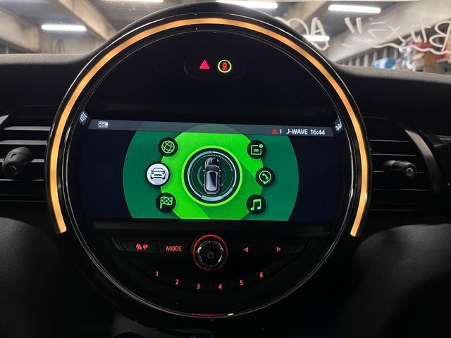 MINI クーパーSD アクティブクルーズコントロール ブラックレザーシート Harman/Kardon/ ドライビングモード LEDライト 前後センサー パドルシフト シートヒーター パーキングアシスト 6か月保証付き(37枚目)