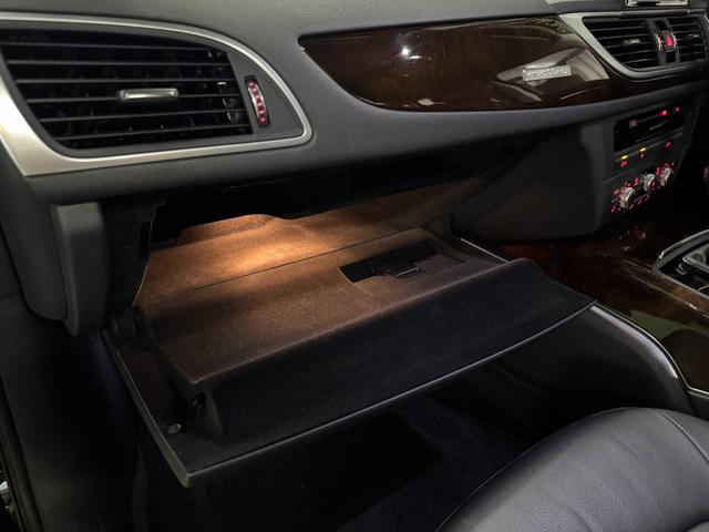 Ａ６ ２．０ＴＦＳＩクワトロ　１オーナー　アシスタンスパッケージ　２０インチアルミ　ブラックレザーシート　ＬＥＤライト　ＢＯＳＥ　ナビ地デジ　バックカメラ　ＥＴＣ　前後コーナーセンサー　パワーシート　ヒーター　後期　６か月保証付き（46枚目）