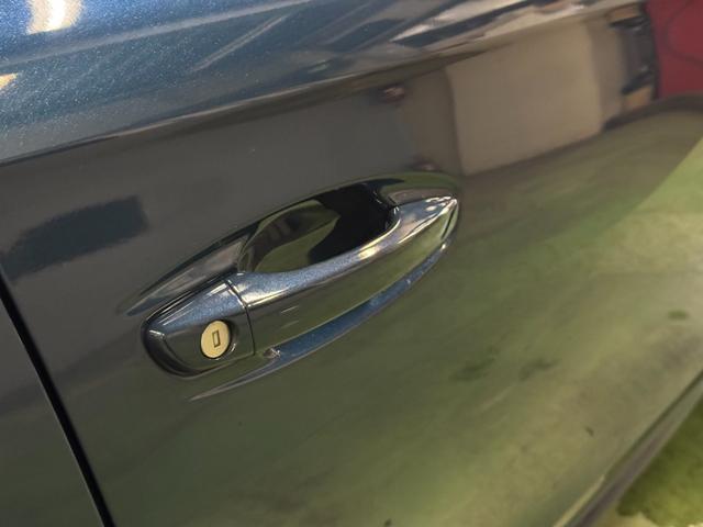 508 GT ブルーHDi 1オーナー パノラマサンルーフ ブラックレザーシート ACC ナイトビジョン Pアシスト 純正ナビ地デジ 全方位カメラ LEDライト アップルカープレイ ワイヤレス充電 電動リアゲート 6か月保証付き(11枚目)