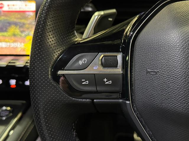508 GT ブルーHDi 1オーナー パノラマサンルーフ ブラックレザーシート ACC ナイトビジョン Pアシスト 純正ナビ地デジ 全方位カメラ LEDライト アップルカープレイ ワイヤレス充電 電動リアゲート 6か月保証付き(18枚目)