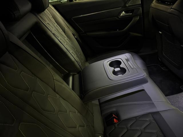 508 GT ブルーHDi 1オーナー パノラマサンルーフ ブラックレザーシート ACC ナイトビジョン Pアシスト 純正ナビ地デジ 全方位カメラ LEDライト アップルカープレイ ワイヤレス充電 電動リアゲート 6か月保証付き(56枚目)