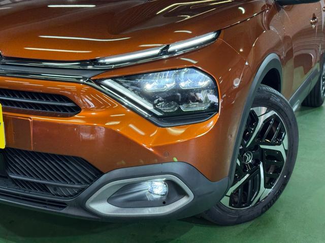 C4 シャイン ブルーHDi サンルーフ アダプティブクルーズコントロール アクティブセーフティブレーキ LEDライト アップルカープレイ レザーシート 液晶メーター ヘッドアップディスプレイ Bカメラ 前後センサ 6か月保証付き(7枚目)