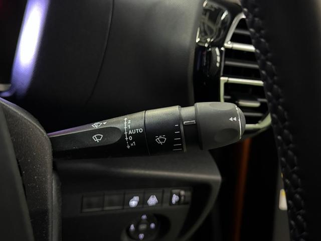 C4 シャイン ブルーHDi サンルーフ アダプティブクルーズコントロール アクティブセーフティブレーキ LEDライト アップルカープレイ レザーシート 液晶メーター ヘッドアップディスプレイ Bカメラ 前後センサ 6か月保証付き(15枚目)