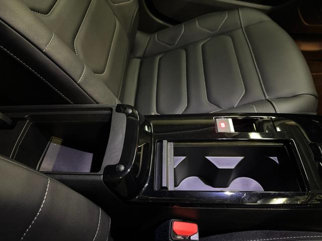 C4 シャイン ブルーHDi サンルーフ アダプティブクルーズコントロール アクティブセーフティブレーキ LEDライト アップルカープレイ レザーシート 液晶メーター ヘッドアップディスプレイ Bカメラ 前後センサ 6か月保証付き(40枚目)