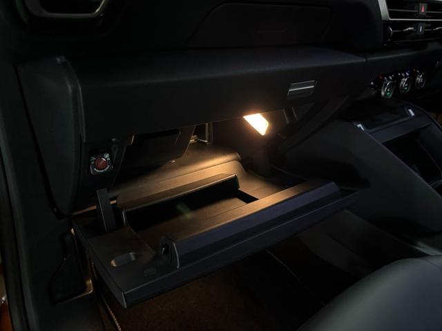 C4 シャイン ブルーHDi サンルーフ アダプティブクルーズコントロール アクティブセーフティブレーキ LEDライト アップルカープレイ レザーシート 液晶メーター ヘッドアップディスプレイ Bカメラ 前後センサ 6か月保証付き(47枚目)