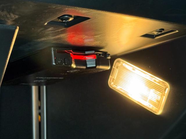 C4 シャイン ブルーHDi サンルーフ アダプティブクルーズコントロール アクティブセーフティブレーキ LEDライト アップルカープレイ レザーシート 液晶メーター ヘッドアップディスプレイ Bカメラ 前後センサ 6か月保証付き(48枚目)