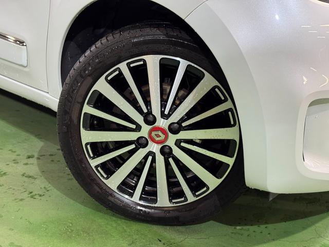 トゥインゴ ルコックスポルティフ　３５０台限定モデル　Ａｐｐｌｅカープレイ　ＬＥＤヘッドライト　純正１６インチアルミ　ハーフレザーシート　オートクルーズコントロール　シートヒーター　バックカメラ　Ｂソナー　ＥＴＣ　６か月保証付き（7枚目）