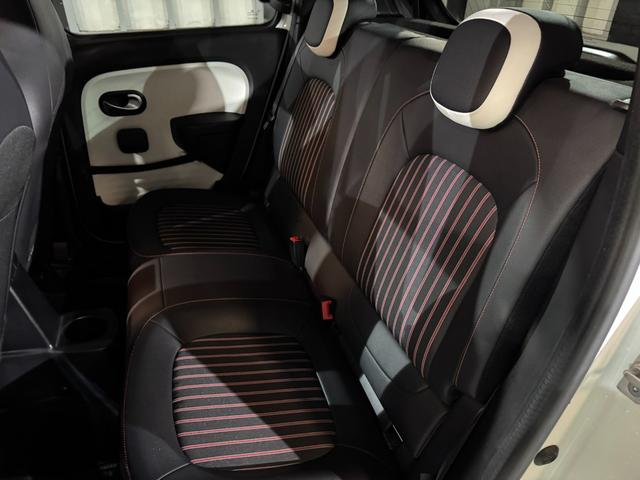 トゥインゴ ルコックスポルティフ　３５０台限定モデル　Ａｐｐｌｅカープレイ　ＬＥＤヘッドライト　純正１６インチアルミ　ハーフレザーシート　オートクルーズコントロール　シートヒーター　バックカメラ　Ｂソナー　ＥＴＣ　６か月保証付き（12枚目）