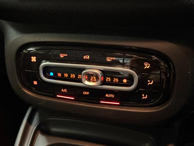 スマートフォーツークーペ ターボ パノラミックガラスルーフ 社外ナビ TV バックカメラ LEDライト 車間距離警告 ブラックレザーシート シートヒーター バックソナー オートクルーズコントロール ETC タコメーター 6か月保証付き(27枚目)