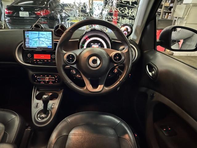 スマートフォーツークーペ ターボ パノラミックガラスルーフ 社外ナビ TV バックカメラ LEDライト 車間距離警告 ブラックレザーシート シートヒーター バックソナー オートクルーズコントロール ETC タコメーター 6か月保証付き(44枚目)