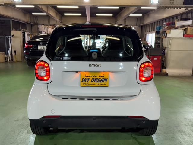 スマートフォーツークーペ ターボ パノラミックガラスルーフ 社外ナビ TV バックカメラ LEDライト 車間距離警告 ブラックレザーシート シートヒーター バックソナー オートクルーズコントロール ETC タコメーター 6か月保証付き(50枚目)