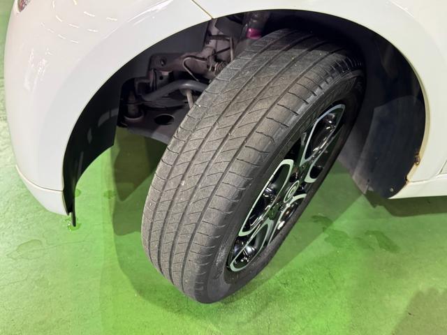 スマートフォーツークーペ ターボ パノラミックガラスルーフ 社外ナビ TV バックカメラ LEDライト 車間距離警告 ブラックレザーシート シートヒーター バックソナー オートクルーズコントロール ETC タコメーター 6か月保証付き(56枚目)