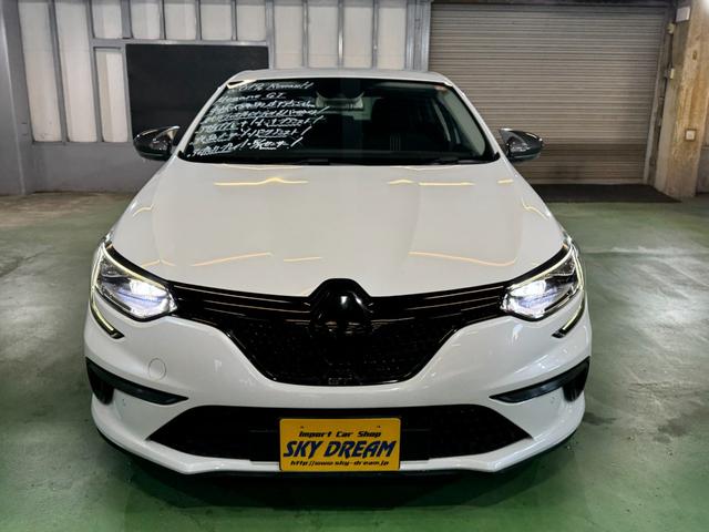 メガーヌ ＧＴ　アルカンターラコンビシート　ＬＥＤヘッドライト　シートヒーター　アップルカープレイ　前後センサー　パーキングアシスト　パドルシフト　液晶メーター　クルコン　ＲＳドライブ　Ｉストップ　６か月保証付き（8枚目）