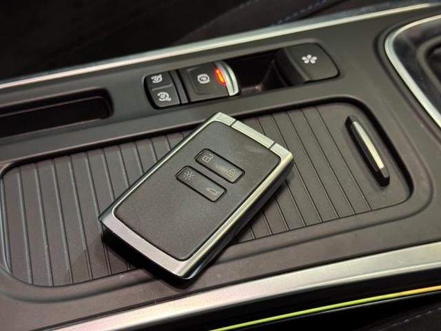 メガーヌ ＧＴ　アルカンターラコンビシート　ＬＥＤヘッドライト　シートヒーター　アップルカープレイ　前後センサー　パーキングアシスト　パドルシフト　液晶メーター　クルコン　ＲＳドライブ　Ｉストップ　６か月保証付き（76枚目）