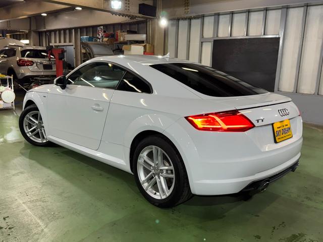 TTクーペ 2.0TFSI 純正ナビ地デジ バックカメラ LEDヘッドライト バーチャルコックピット パドルシフト 電動リヤスポイラー アイドリングストップ 純正17インチアルミ 6か月保証付き(10枚目)