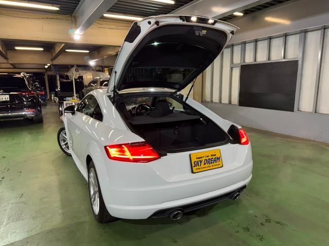 TTクーペ 2.0TFSI 純正ナビ地デジ バックカメラ LEDヘッドライト バーチャルコックピット パドルシフト 電動リヤスポイラー アイドリングストップ 純正17インチアルミ 6か月保証付き(11枚目)