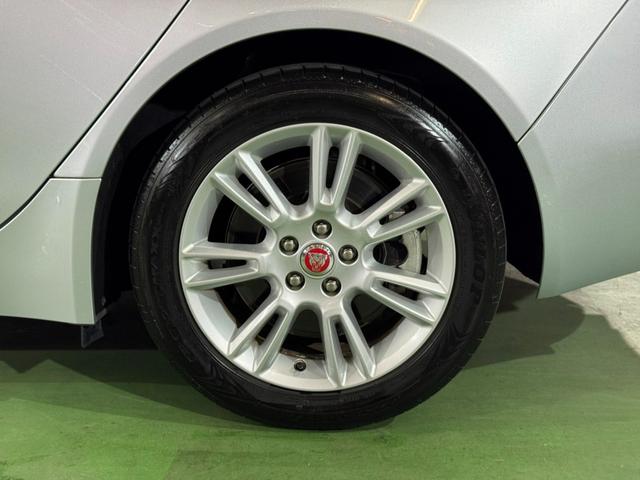 ＸＥ ＸＥ　プレステージ　アダプティブクルーズコントロール　ＡＥＢ　ベージュレザーシート　パドルシフト　純正ナビ地デジ　バックカメラ　パワーシート　ヒーター　ＭＥＲＩＤＩＡＮ　液晶メータ　前後センサー　キセノン　６か月保証付き（68枚目）