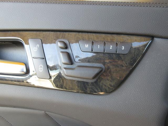 CLS350ブルーエフィシェンシAMGスポーツパケジ 黒レザーシート キーレスゴー LEDヘッドライト 純正ナビ地デジ バックカメラ 純正AMG19AW 前後コーナーセンサー 電動リアゲート パドルシフト パワーシート シートヒーター Iストップ(40枚目)
