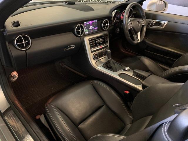 SLK200ブルーエフィシェンシー スポーツ ブラックレザーシート キセノンライト 社外前後コーナーセンサー 純正ナビ地デジ 純正17インチアルミ ETC パドルシフト シートヒーター エアスカーフ 電動オープントップ オートクルーズコントロール(47枚目)