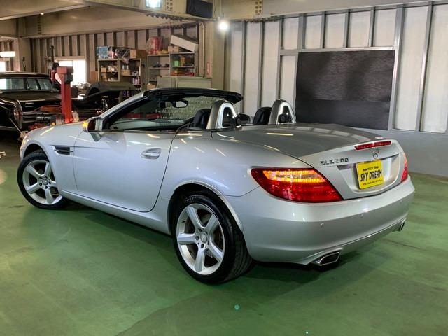 SLK200ブルーエフィシェンシー スポーツ ブラックレザーシート キセノンライト 社外前後コーナーセンサー 純正ナビ地デジ 純正17インチアルミ ETC パドルシフト シートヒーター エアスカーフ 電動オープントップ オートクルーズコントロール(68枚目)