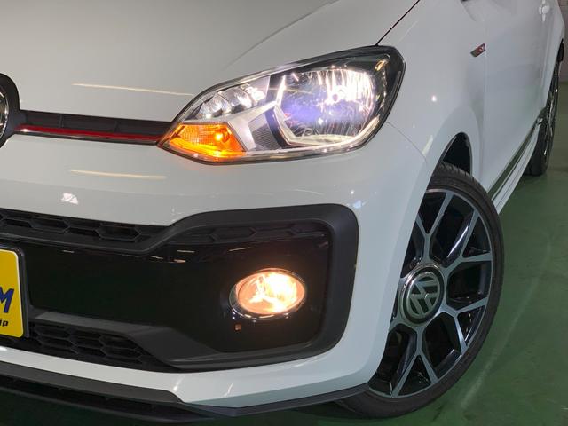 アップ！ＧＴＩ　ＬＥＤヘッドライト　シートヒーター　純正１７インチアルミ　専用チェック柄シート　フロア６ＭＴ　バックカメラ　バックソナー　オートクルーズコントロール　アイドリングストップ　ＥＴＣ　ｂｅａｔｓサウンド(9枚目)