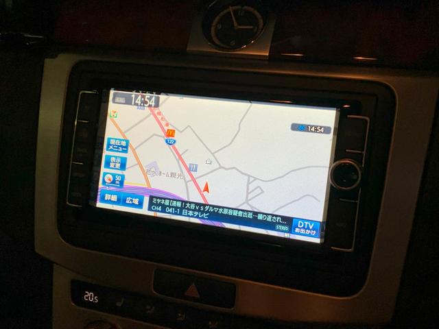 フォルクスワーゲンＣＣ １．８ＴＳＩテクノロジーパッケージ　サンルーフ　アダプティブクルーズコントロール　コンビカラーレザーシート　前後センサー　ＤＣＣ　パドルシフト　フロントアシスト　１８ＡＷ　純正ナビ地デジ　バックカメラ　キセノン　パワーシート　ヒーター（26枚目）