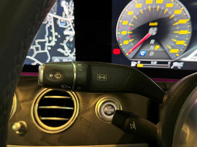 Ｅクラス Ｅ２５０　アバンギャルド　スポーツ　中期型　レザーエクスクルーシブパッケージ　レーダーセーフティパッケージ　エアバランスパッケージ　ナビ地デジ　全方位カメラ　ＬＥＤライト　アップルカープレイ　ブルメスター　電動リアゲート　６か月保証付き（19枚目）