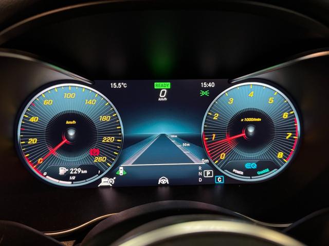 Ｃクラス Ｃ２００アバンギャルド　レザーエクスクルーシブＰ　液晶メーター　レーダーセーフティパッケージ　ブルメスター　パフュームアトマイザー　電動リアゲート　ヘッドアップディスプレイ　ＬＥＤライト　電動リアゲート　６か月保証付き（14枚目）