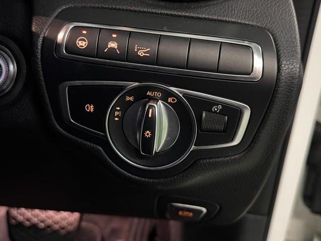 Ｃクラス Ｃ２００アバンギャルド　レザーエクスクルーシブＰ　液晶メーター　レーダーセーフティパッケージ　ブルメスター　パフュームアトマイザー　電動リアゲート　ヘッドアップディスプレイ　ＬＥＤライト　電動リアゲート　６か月保証付き（21枚目）
