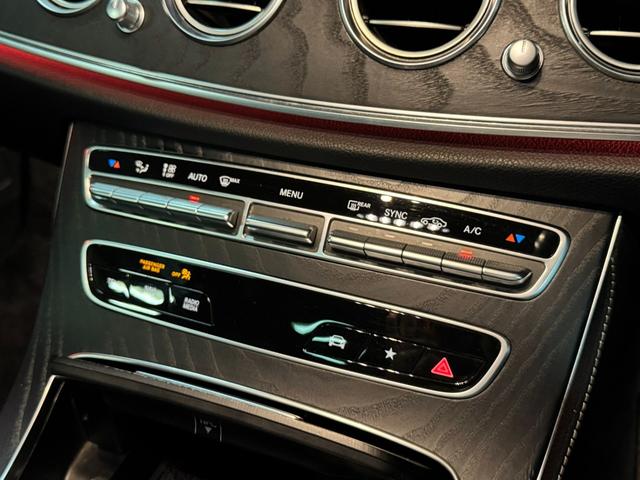 Eクラスステーションワゴン E300 ステーションワゴン スポーツ 1オーナー パノラマサンルーフ レーダーセーフティPKG レザーシート ヘッドアップディスプレイ ナビ地デジ 全方位カメラ 19AW アップルカープレイ ブルメスター エアバランスP 6か月保証付き(33枚目)
