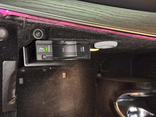 Eクラスステーションワゴン E300 ステーションワゴン スポーツ 1オーナー パノラマサンルーフ レーダーセーフティPKG レザーシート ヘッドアップディスプレイ ナビ地デジ 全方位カメラ 19AW アップルカープレイ ブルメスター エアバランスP 6か月保証付き(47枚目)