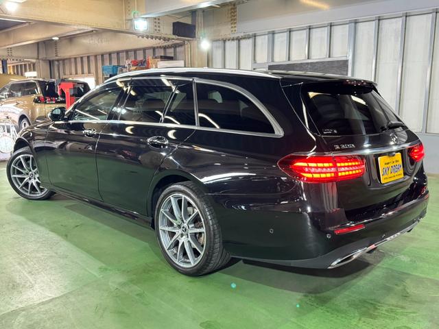 Eクラスステーションワゴン E300 ステーションワゴン スポーツ 1オーナー パノラマサンルーフ レーダーセーフティPKG レザーシート ヘッドアップディスプレイ ナビ地デジ 全方位カメラ 19AW アップルカープレイ ブルメスター エアバランスP 6か月保証付き(69枚目)