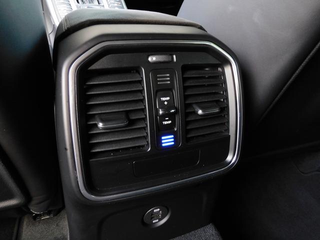 GTS 正規D車 スポーツクロノPKG 専用インテリア シートヒーター 3ゾーンAC PCMナビ 社外地デジ Bカメラ&PAS LCA&LDW クルコン スポエグ PASM エントリーD 電動Rゲート 純正20インチAW(19枚目)
