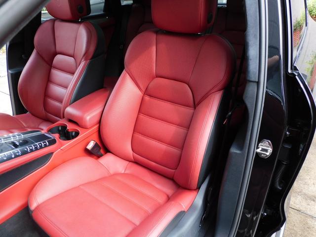 PORSCHE MACAN MACAN TURBO