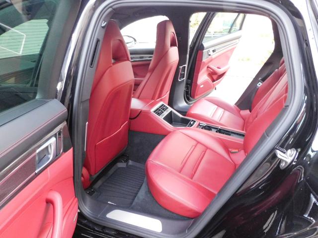 ２１インチパナメーラスポーツデザインホイール（ハイグロスブラック）