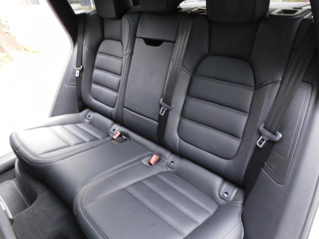 マカン マカン ターボ 後期型 正規D車 パノラマR カーボンインテ 黒革 Sヒーター&クーラー 3ゾーンAC BOSE 全周C ACC&LCA&LDW ティンテッドLEDライト&テールライト コンフォートA スポエグ PASMエアサス PSCB 21AW 1オーナー(40枚目)