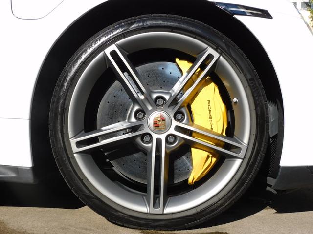 タイカン タイカン ターボS カーボンスポーツデザイン スポクロ パノラマ カーボンインテ 赤革 ベンチレーター 4+1シート パッセンジャーD BOSE 全周C ACC&LCA&LKA LEDマトリ エレクトリックSサウンド Pバッテリー+ PCCB 純正21AW(3枚目)