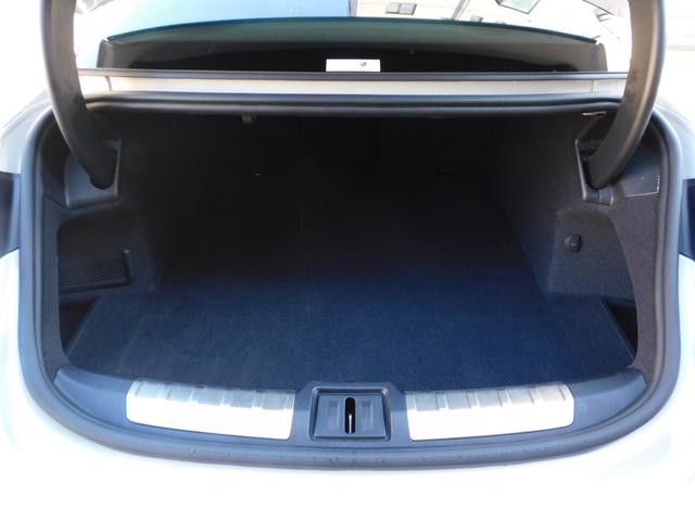 タイカン タイカン ターボS カーボンスポーツデザイン スポクロ パノラマ カーボンインテ 赤革 ベンチレーター 4+1シート パッセンジャーD BOSE 全周C ACC&LCA&LKA LEDマトリ エレクトリックSサウンド Pバッテリー+ PCCB 純正21AW(29枚目)