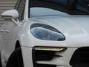 マカン マカンＧＴＳ　正規Ｄ車　黒／赤ツートンレザーインテリア　３ゾーンＡＣ　ＰＣＭナビ地デジ　全周カメラ＆ＰＡＳ　クルコン＆ＬＤＷ　ＰＤＬＳ付バイキセノンＨＬ（ブラック）　エントリーＤ　電動Ｒゲート　スポエグ　赤キャリパー　純正２０インチＡＷ（黒塗装）（3枚目）
