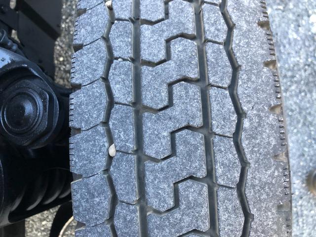 2t積プレス式パッカー車4.2立米新明和G-PX汚水タンク付 2t積プレス式パッカー車 2.99Lディーゼルターボ 6速MT ABS ASR 助手席側スライドドア カラーBカメラ 新明和G-PX 4.2立米 汚水タンク付 タイヤ山約5分 車両総重量6475キロ(62枚目)