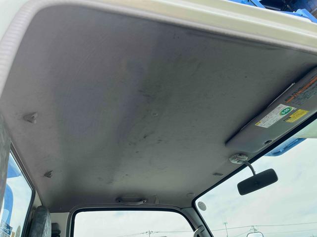 デュトロ １２ｍ高所作業車　アイチ製スカイマスターＳＳ１２Ａ　高所作業車　４Ｌディーゼルターボ　５速ＭＴ　２年車検対応車　アイチ製スカイマスター　上物型式ＳＳ１２Ａ　最大床地上高１１．９ｍ　最大作業半径１０．４８ｍ　上物可動アワメーター４４５０ｈ　タイヤ山６分（46枚目）
