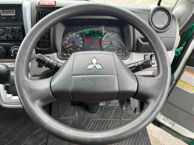 キャンター ３．２ｔ積み巻込み式パッカー車６．５立米　新明和Ｇ－ＲＸ　３．２ｔ積み回転板式パッカー車　２．９９Ｌディーゼルターボ　デュアルＡＴ　カラーＢカメラ付　新明和製Ｇ－ＲＸ　６．５立米　連続スイッチ　汚水タンク付　車両総重量７９８５キロ（15枚目）