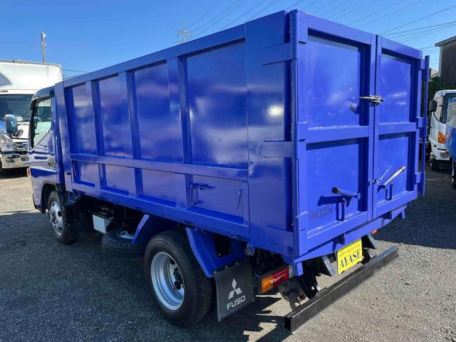 キャンター ３ｔ積み深ダンプ　５速ＭＴ　荷台容積５．４立米　３ｔ積み土砂禁ダンプ　５速ＭＴ　車検Ｒ８年１０月２６日　塗装済み車両　ＥＴＣ付　荷台内寸長３０５幅１６０高１１１ｃｍ　容積５．４立米　リヤ観音開き　車両総重量６１８５キロ（4枚目）